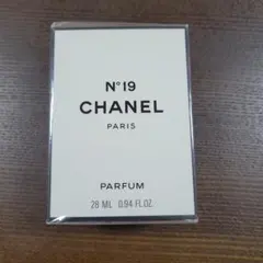 新品未開封　CHANELシャネル　N°19 　パルファム 香水　28ml