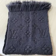 louis vuitton マフラー　ネイビー