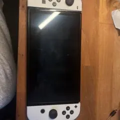 Nintendo Switch 本体 ホワイト/ブラック