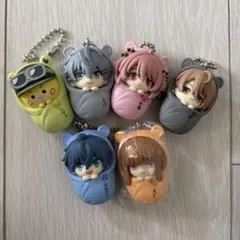 カラフルピーチガチャキーホルダー