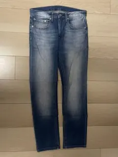 GU スリムフィット デニムパンツ