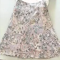 美品 ♡ ブルー 爽やかな花柄 ひざ丈スカート♡のサムネイル