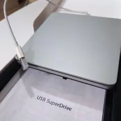 Apple USB SuperDrive 　アップルDVD/CD外付けドライブ