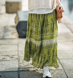 未使用品　M.M.O. レーヨン100％ クレープ プリントロングスカート　黄緑