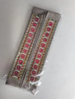 ハンドメイド　刺繍ペンケース