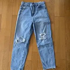 UNIQLO ライトブルー ダメージデニム