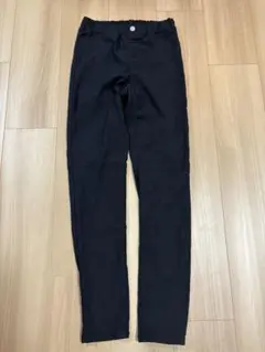 GU ブラック スリムフィットパンツ　150cm