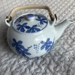 手描きの葡萄模様4つ脚付き陶器2枚 手描きの葡萄模様4つ脚付き陶器2枚 楽天市場】ぶどう柄 食器