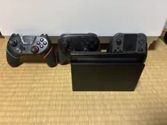 NintendoSwitch 本体とコントローラー3つ、ドック(ジャンク品)