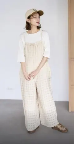 ホワイトチェック柄サロペット　スタジオクリップ