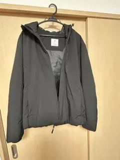 ブラック ダウンジャケット フード付き