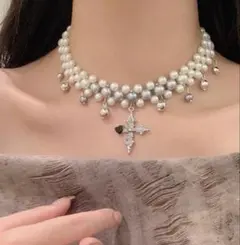 【最終値下げ】パール調 3連ネックレス クロスチャーム シルバー コスプレ