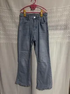 レディース デニムパンツ フレア ライトブルーのサムネイル