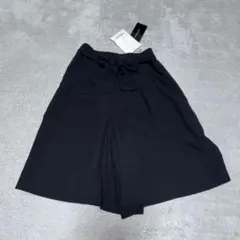 QUEENS COURT 新品未使用　キュロット　黒スカートのサムネイル