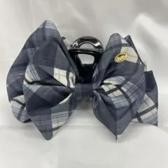 チェック柄リボン風ヘアクリップ　大きいサイズ　制服　紺白