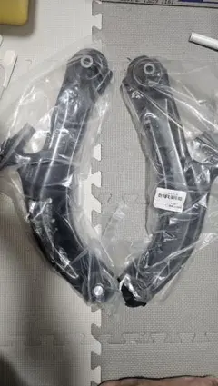 左58127-26050、右53036-26020 トヨタ純正部品 左58127-26050、右53036-26020 トヨタ純正部品 - メルカリ