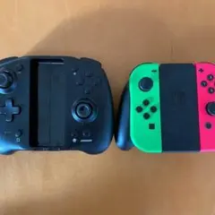 「CYBER・ダブルスタイルコントローラ&ジョイコンネオングリーン ネオンピンク