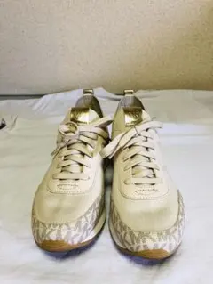 Michael Kors スニーカー ベージュ ゴールドのサムネイル