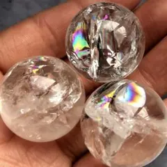 【超特価！虹入り！３個セット】天然石　アイリスクォーツ　水晶　丸玉48