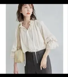 ロペピクニック2WAY/フリルブラウス （オフホワイトタグ付き新品