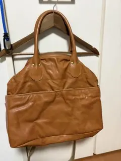 ブラウンレザー？バッグ 大容量