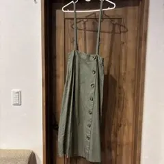 カーキ ジャンパースカート キャミワンピ ボタンデザイン ロングワンピース