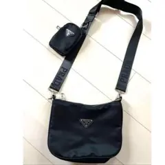 PRADA ノベルティ　ミニポーチ付きショルダーバッグ