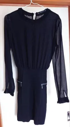 ZARA TRAFALUC ブラックワンピース
