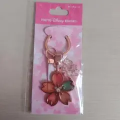 東京ディズニーリゾート 桜モチーフキーチェーン