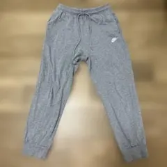 ナイキ　ジョガーパンツ