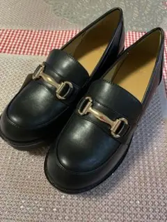 黒 ゴールドバックル ローファー23.5 専用