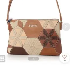 Desigual デシグアル 幾何学模様 レザー風 ショルダーバッグ 茶色花柄