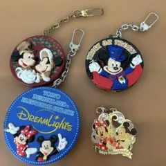 東京ディズニーランド　TDL 来場記念　チャーム、キーチェーン等　非売品