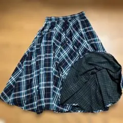 ネイビースカート
