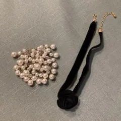 ブローチとチョーカーのセット