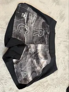 Reebok ショートパンツ