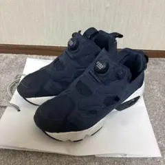 Reebok インスタポンプフューリー ネイビー