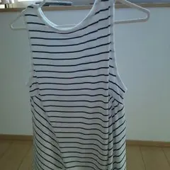 タンクトップのサムネイル