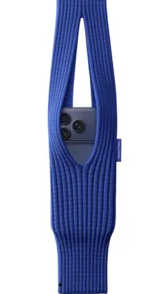 iPhone Pocket by ISSEY MIYAKE ショート ブルー