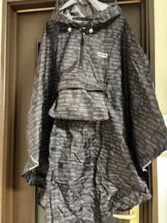 OUTDOOR PRODUCTS レインポンチョ 総柄のサムネイル
