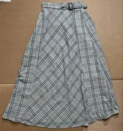 チェック柄ロングスカート