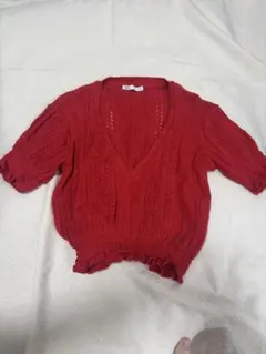 ZARA 赤いフリル付きニットトップス