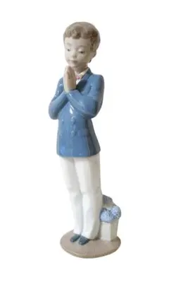 ★リヤドロ NAO Time to Pray