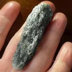 グリーンカイヤナイト 61.9ct 宝石 原石 天然石 鉱物 カイヤナイト