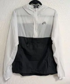 Nike SB フード付きナイロンジャケット