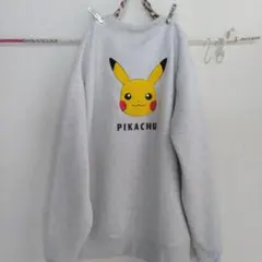 ほぼ新品☆ポケモン ピカチュウトレーナー バックプリント 男女OK