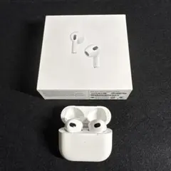 AirPods 第3世代 Apple 正規品 ケース付き 動作確認済　美品