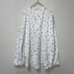 アースミュージックアンドエコロジー　花柄　長袖　シャツ　アイボリー　キレカジのサムネイル