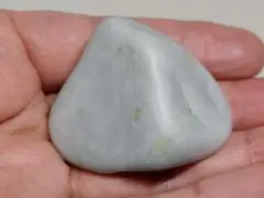 糸魚川306 翡翠 70g ヒスイ 原石 鑑賞石 自然石 誕生石 鉱物 鉱石