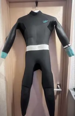 ウェットスーツ